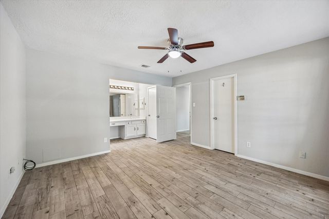 16723 Colony Bend Drive, Friendswood, TX 77546