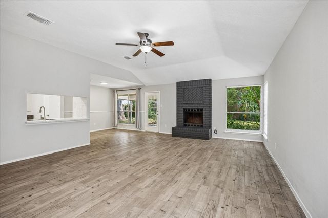 16723 Colony Bend Drive, Friendswood, TX 77546