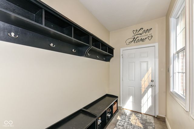 7620 Dean Road, Indianapolis, IN 46240