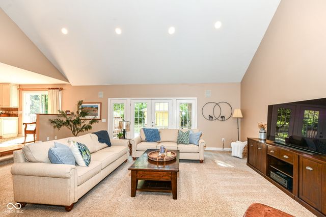 7620 Dean Road, Indianapolis, IN 46240