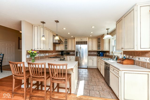 7620 Dean Road, Indianapolis, IN 46240