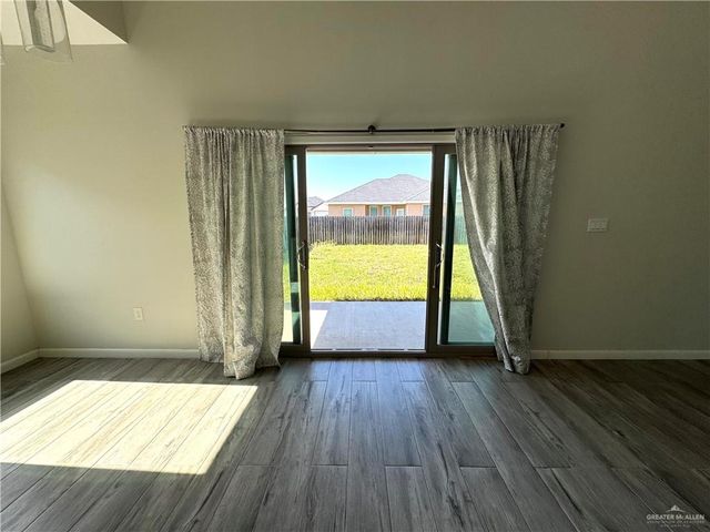 8706 Pink Flamingo, Harlingen, TX 78552