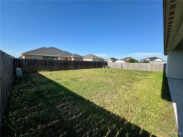 8706 Pink Flamingo, Harlingen, TX 78552