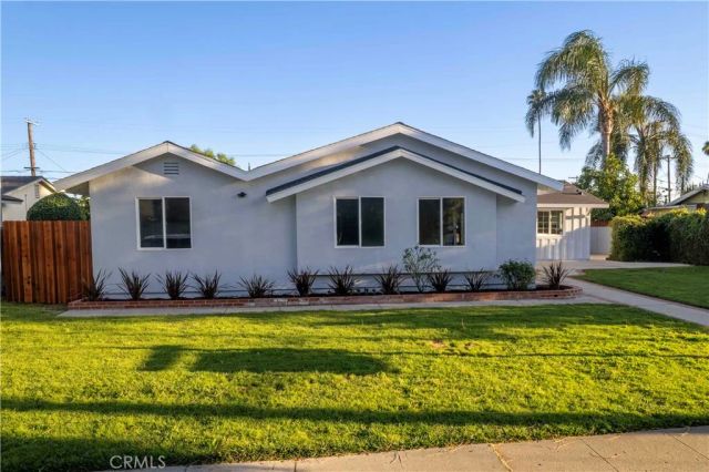 22336 Saticoy, Canoga Park, CA 91303