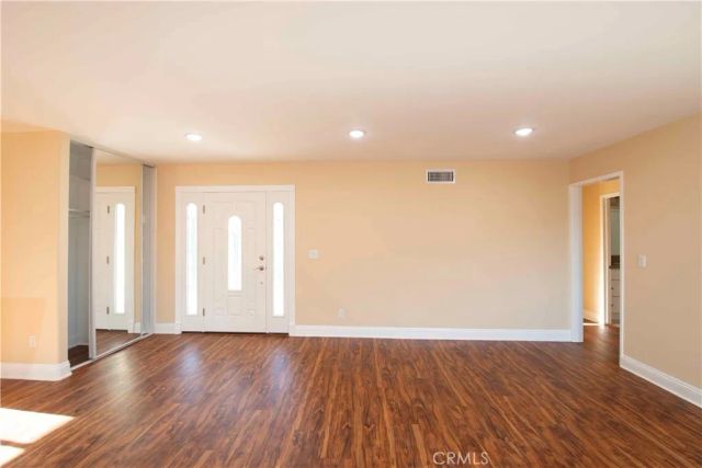 22336 Saticoy, Canoga Park, CA 91303