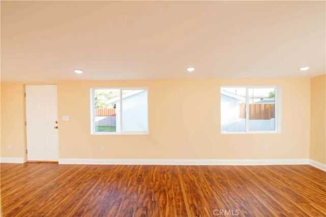 22336 Saticoy, Canoga Park, CA 91303