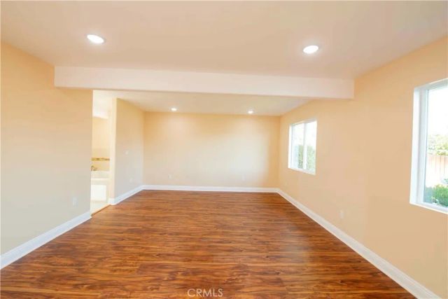 22336 Saticoy, Canoga Park, CA 91303