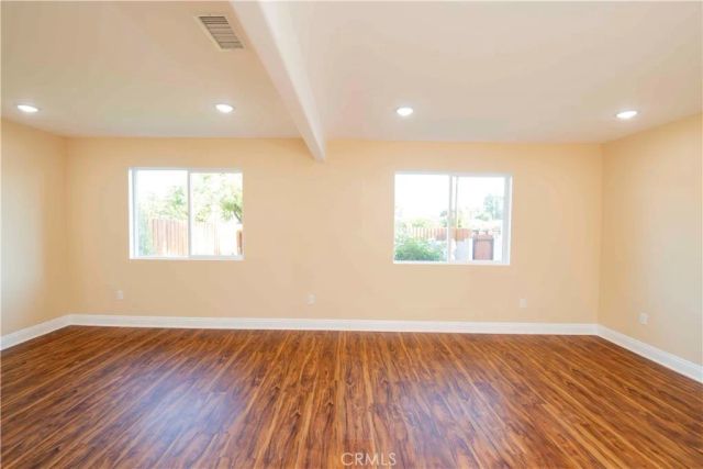 22336 Saticoy, Canoga Park, CA 91303