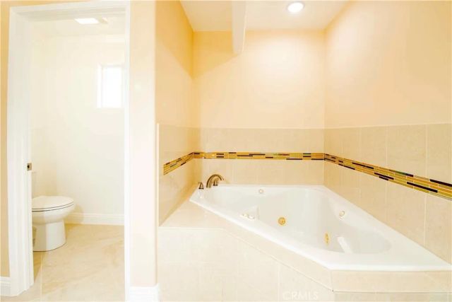 22336 Saticoy, Canoga Park, CA 91303