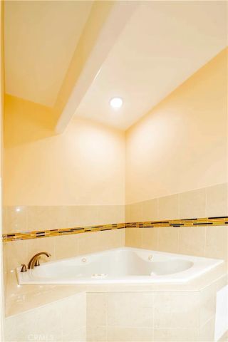 22336 Saticoy, Canoga Park, CA 91303