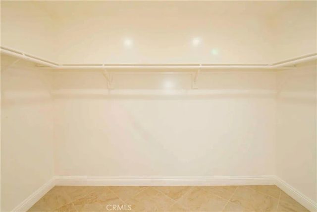 22336 Saticoy, Canoga Park, CA 91303