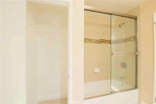 22336 Saticoy, Canoga Park, CA 91303