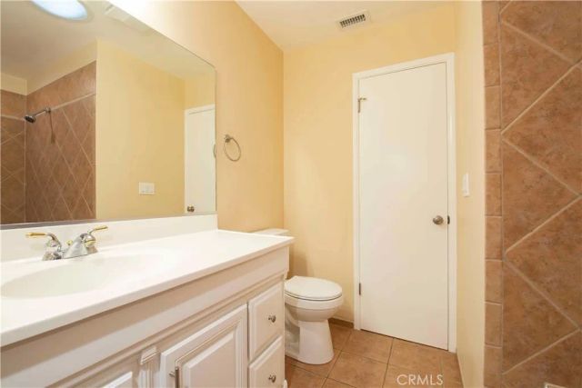 22336 Saticoy, Canoga Park, CA 91303
