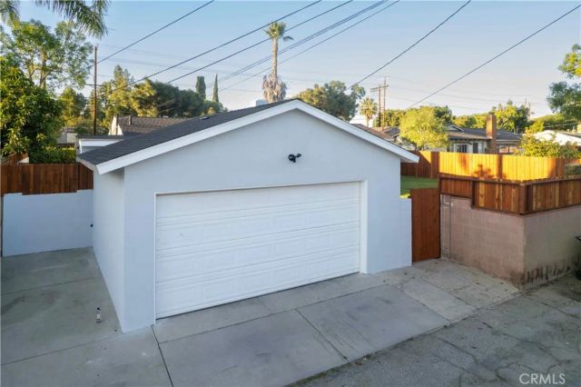 22336 Saticoy, Canoga Park, CA 91303