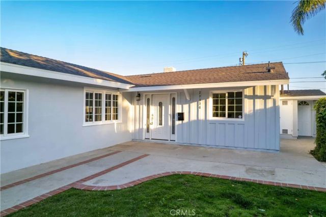 22336 Saticoy, Canoga Park, CA 91303