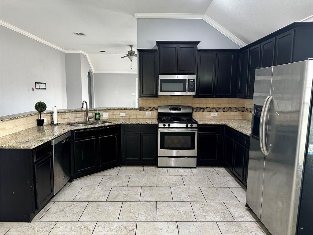 2912 Open Plain DR, Pflugerville, TX 78660