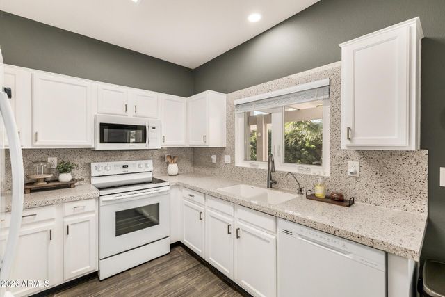 13648 W UTICA Drive, Sun City West, AZ 85375