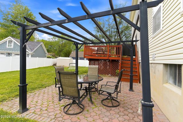 374 Mounts Mills Road E, Monroe, NJ 08831