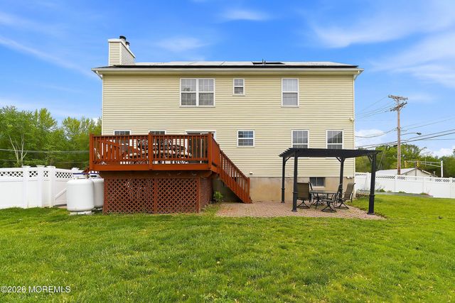 374 Mounts Mills Road E, Monroe, NJ 08831