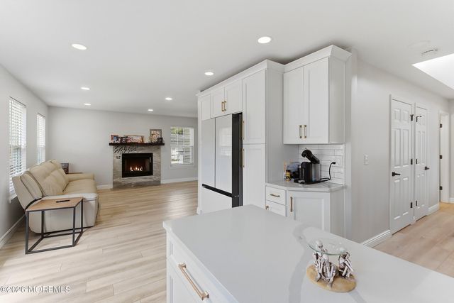 374 Mounts Mills Road E, Monroe, NJ 08831