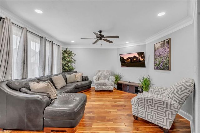 1301 Simon DR, Chesapeake, VA 23320