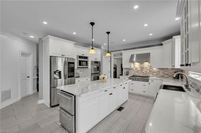 1301 Simon DR, Chesapeake, VA 23320