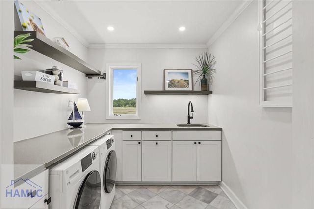 154 Sayle Lane, Richmond Hill, GA 31324