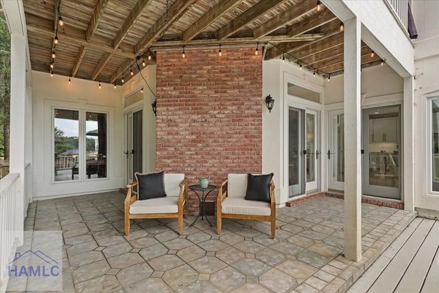 154 Sayle Lane, Richmond Hill, GA 31324