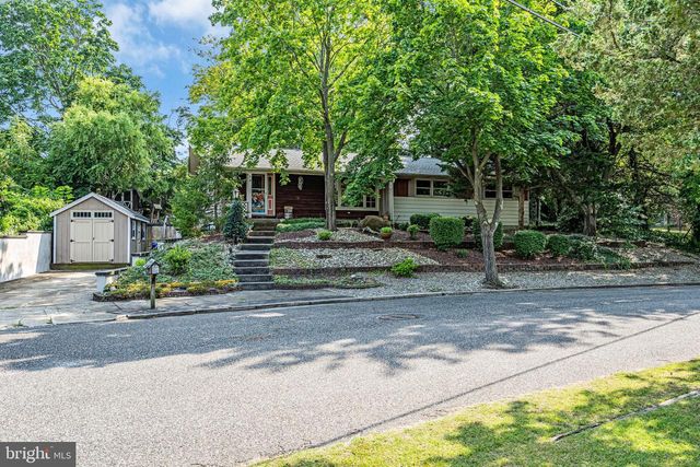 19 W ILLINOIS AVE, Absecon, NJ 08201