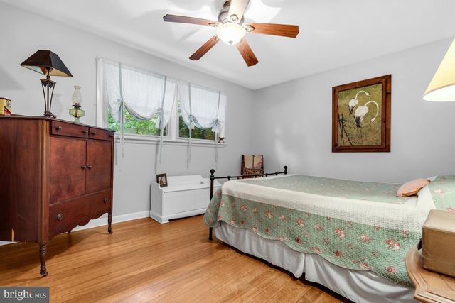 19 W ILLINOIS AVE, Absecon, NJ 08201