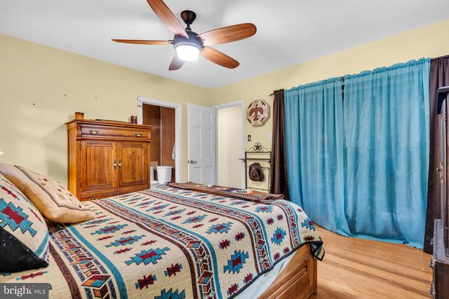 19 W ILLINOIS AVE, Absecon, NJ 08201