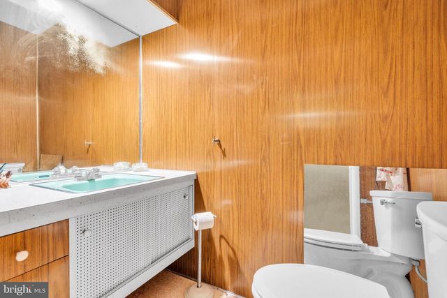 19 W ILLINOIS AVE, Absecon, NJ 08201