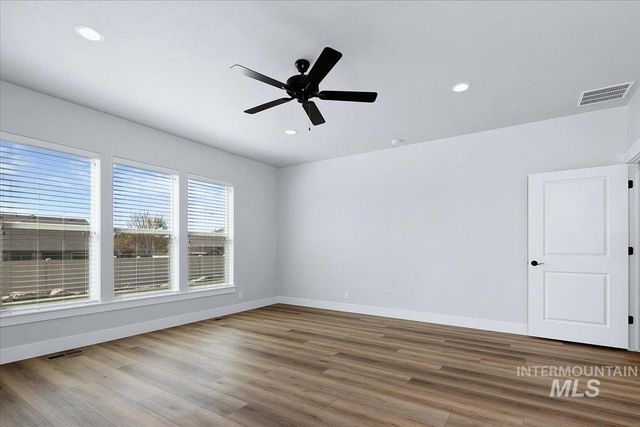 12277 W Cobalt Lake Dr, Star, ID 83669