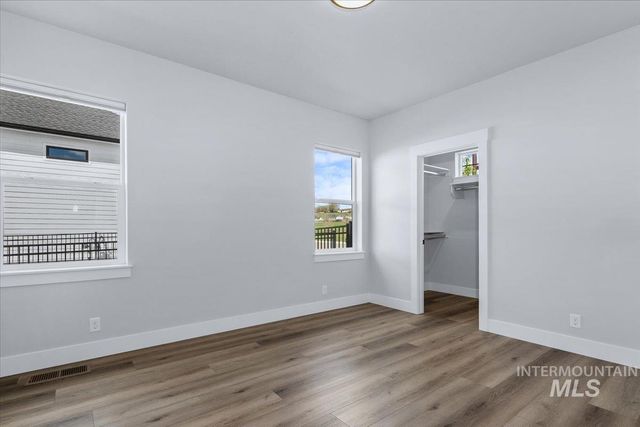 12277 W Cobalt Lake Dr, Star, ID 83669