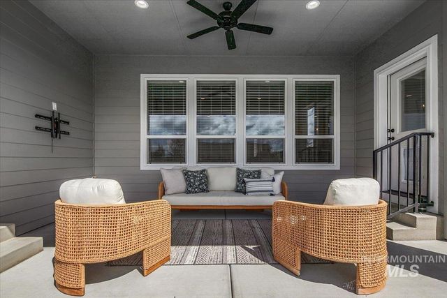 12277 W Cobalt Lake Dr, Star, ID 83669