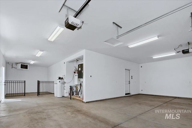 12277 W Cobalt Lake Dr, Star, ID 83669