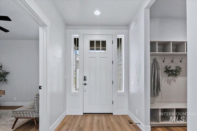 12277 W Cobalt Lake Dr, Star, ID 83669