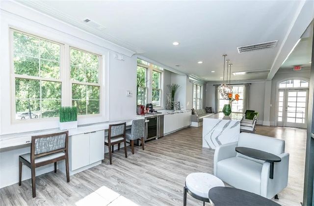 1401 W Paces Ferry Road NW 4307, Atlanta, GA 30327