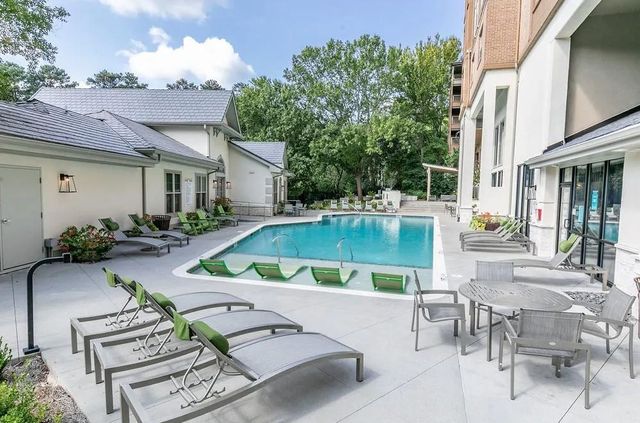 1401 W Paces Ferry Road NW 4307, Atlanta, GA 30327