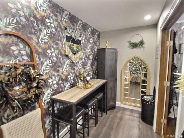 166 Daniel Road N, Massapequa, NY 11758