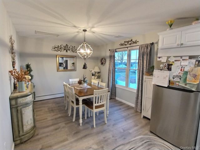 166 Daniel Road N, Massapequa, NY 11758