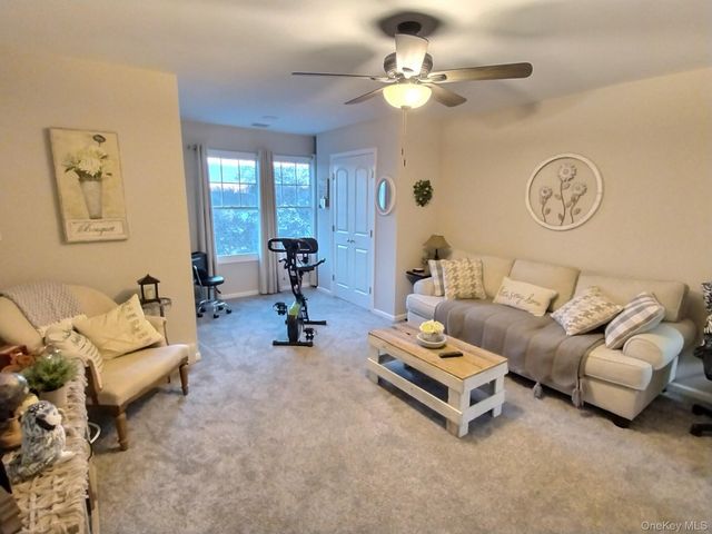 166 Daniel Road N, Massapequa, NY 11758