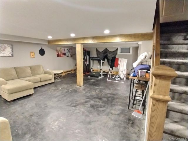 166 Daniel Road N, Massapequa, NY 11758