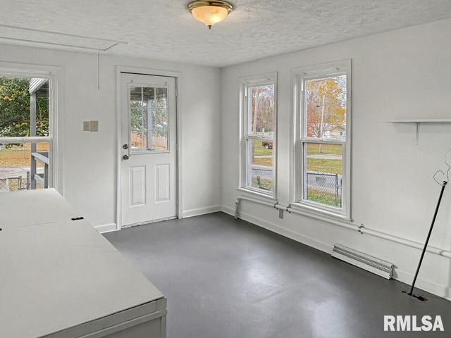 501 S 7TH Street, Herrin, IL 62948