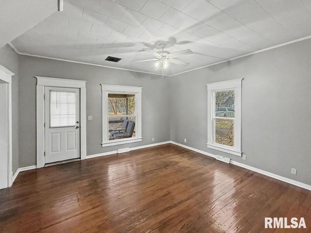 501 S 7TH Street, Herrin, IL 62948