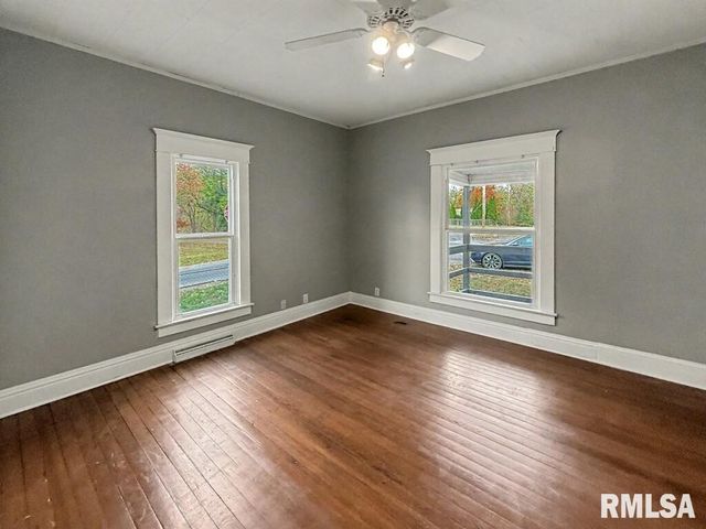 501 S 7TH Street, Herrin, IL 62948