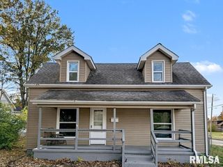 501 S 7TH Street, Herrin, IL 62948