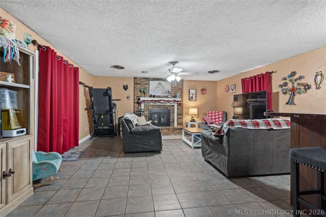 518 Frisco Lane, Ardmore, OK 73401