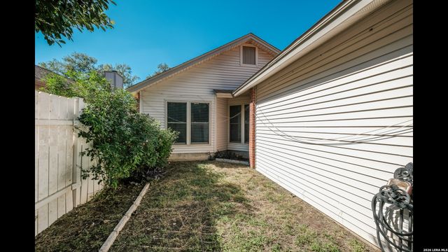 14118 George Rd, San Antonio, TX 78231