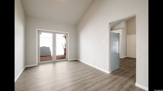 14118 George Rd, San Antonio, TX 78231